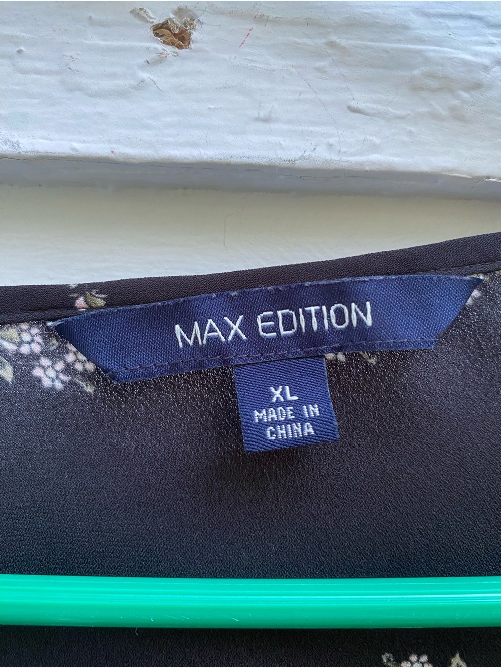 Max Edition Black and Floral Wrap Blouse - Picture 4 of 7